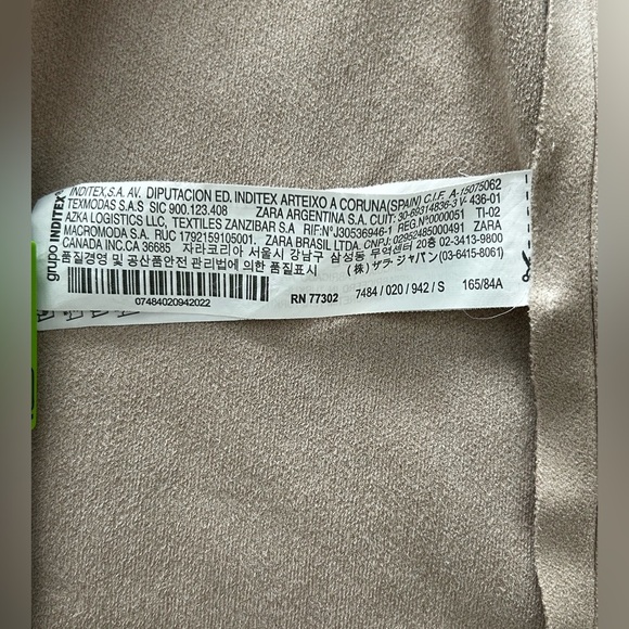 ZARA Basic Long Beige Vest – Chic Modern Layering Piece (Size S) - Picture 7 of 9